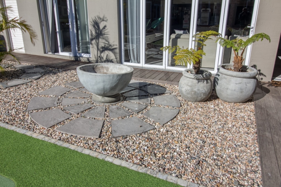 5 Bedroom Property for Sale in Num Num Cape Estate Western Cape